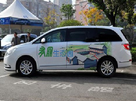 镇安户外车贴喷绘如何保持效果?